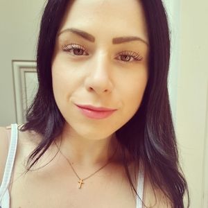 Meet your Posher, Mia